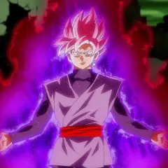 Goku Black w różowych włosach i czarnym stroju, otoczony fioletową i czerwoną aurą mocy, gotowy do walki.