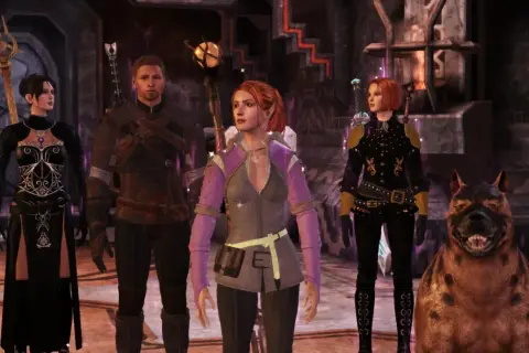 Postacie z Dragon Age Origins, w tym pies, w fantazyjnych strojach. Wyglądają jak z modów do gry.