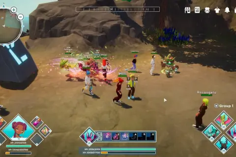 Grupa graczy walczy z potworami w grze MMORPG, przypominającej Cabal Online private server. Widać interfejs gry z paskami HP i XP.